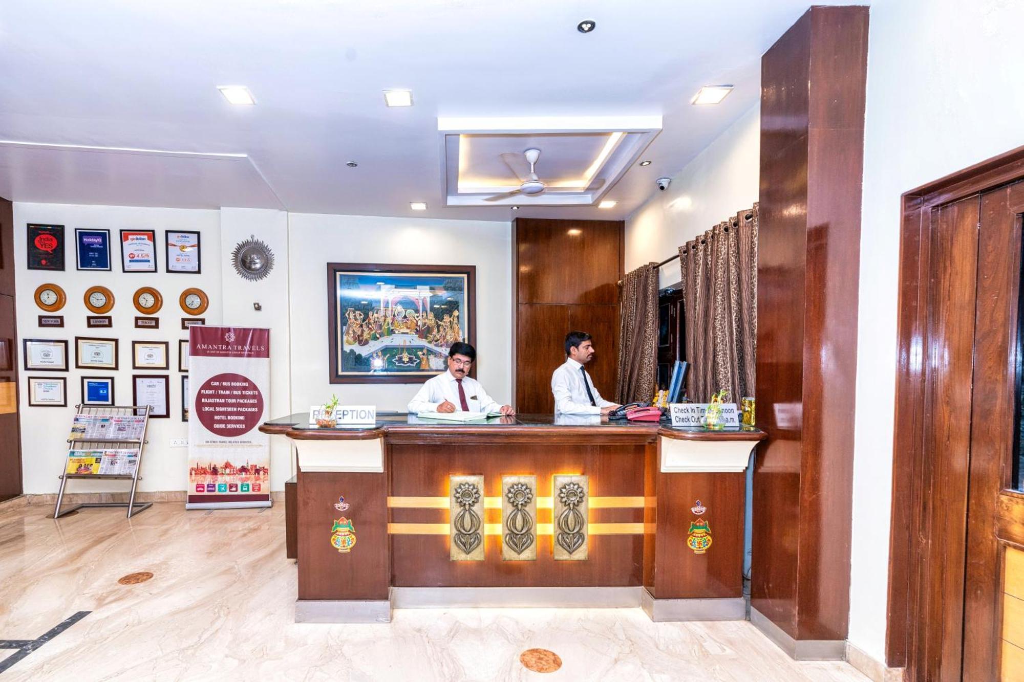 Hotel Dayal Udaipur Eksteriør bilde