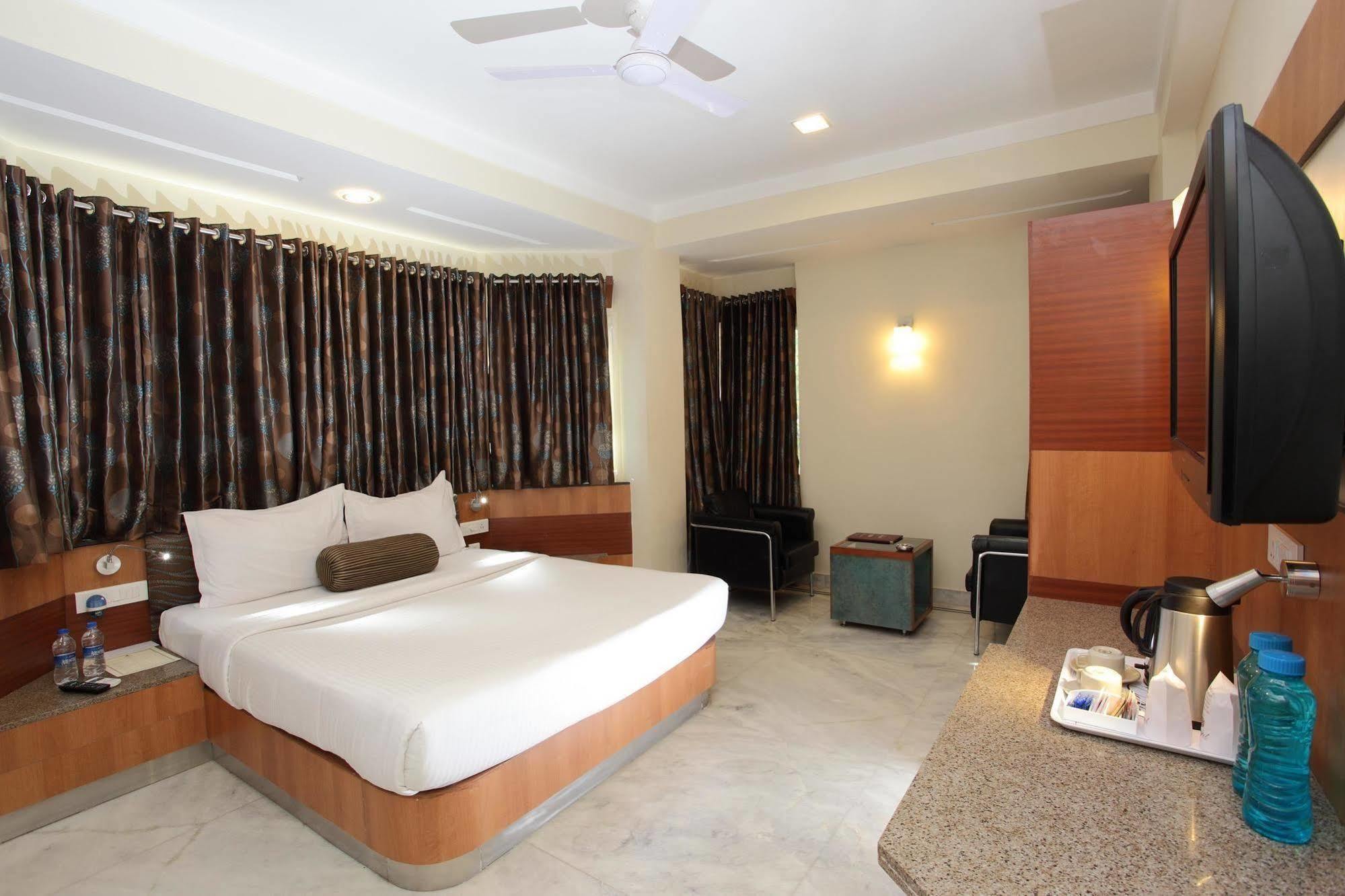 Hotel Dayal Udaipur Eksteriør bilde