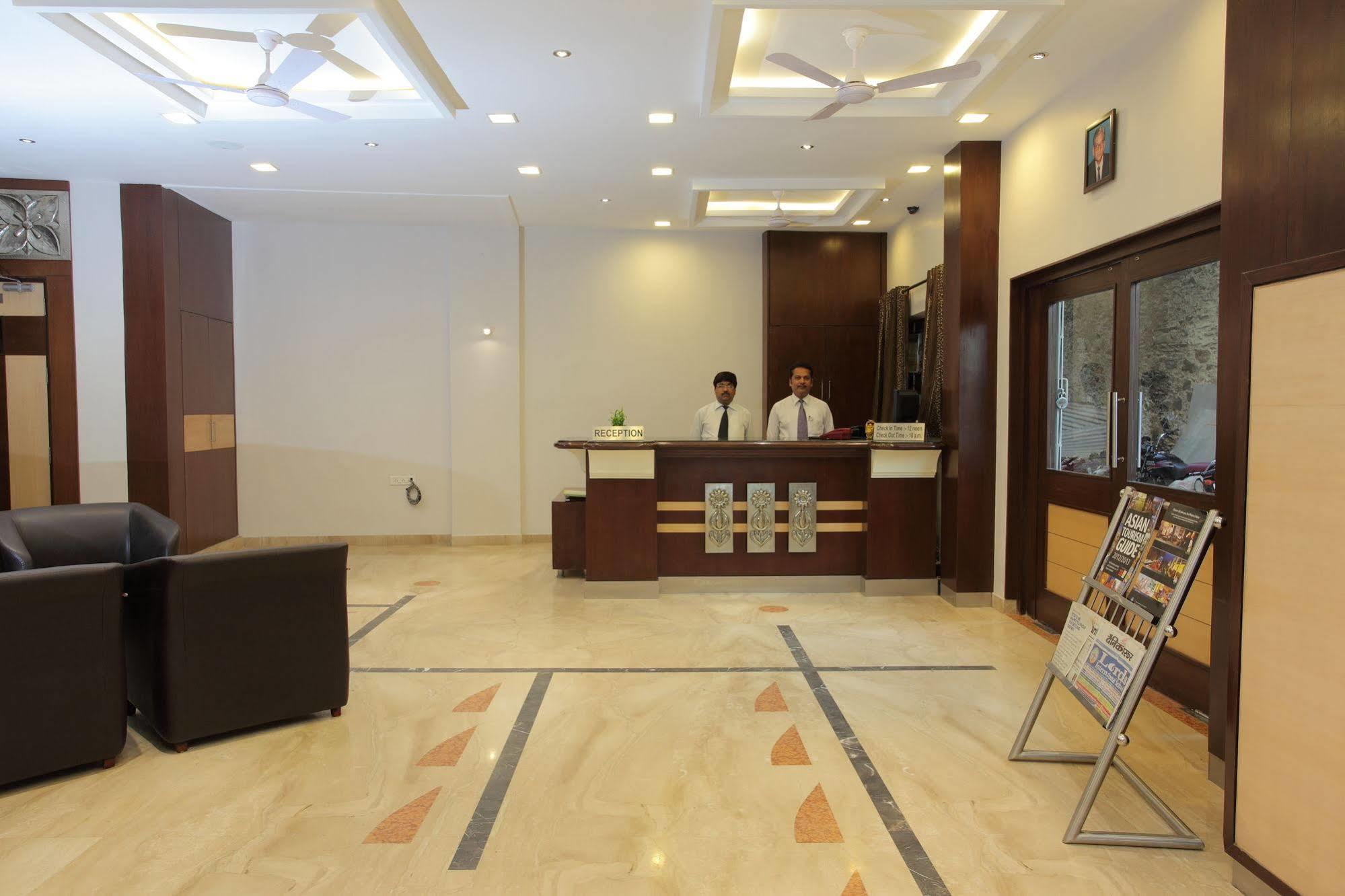 Hotel Dayal Udaipur Eksteriør bilde
