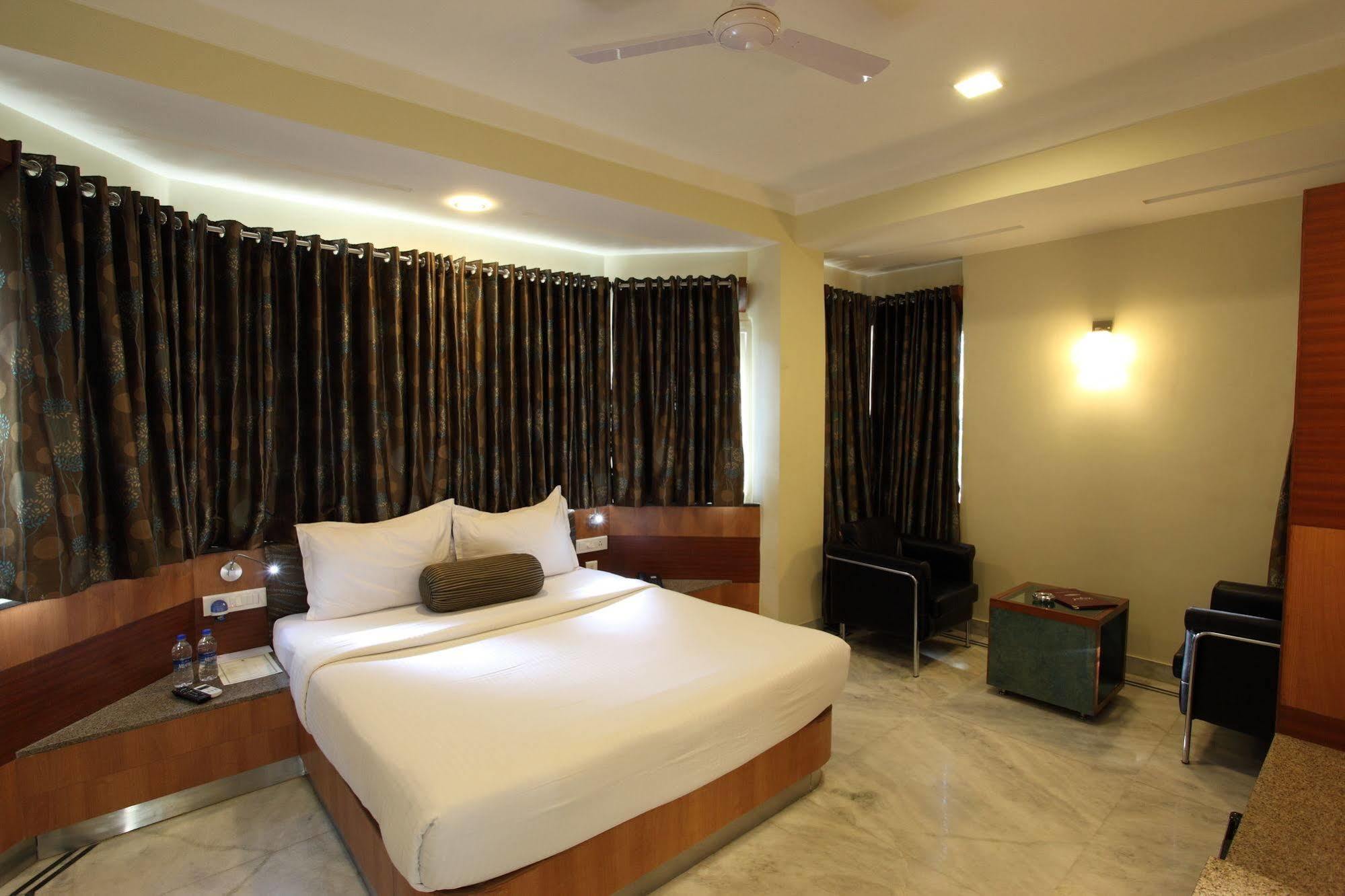Hotel Dayal Udaipur Eksteriør bilde